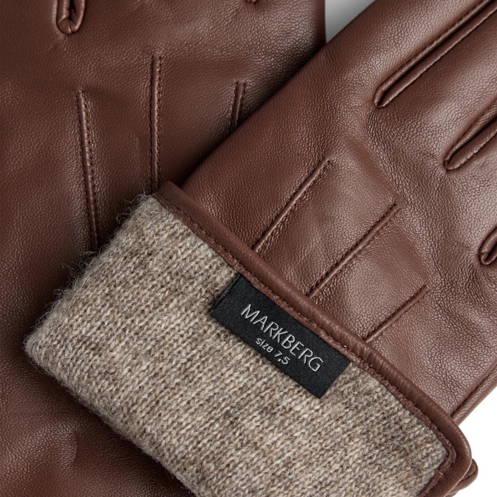 #farge_dark brown
