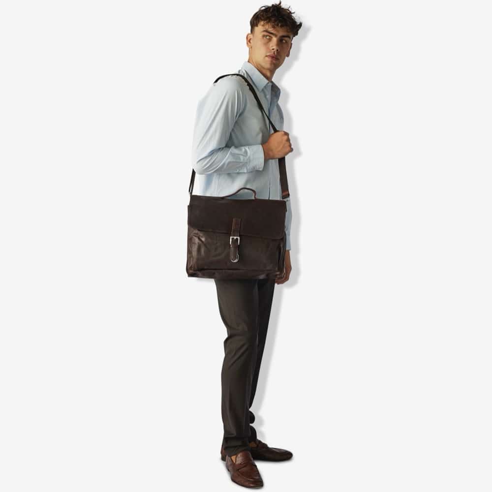 #farge_dark brown