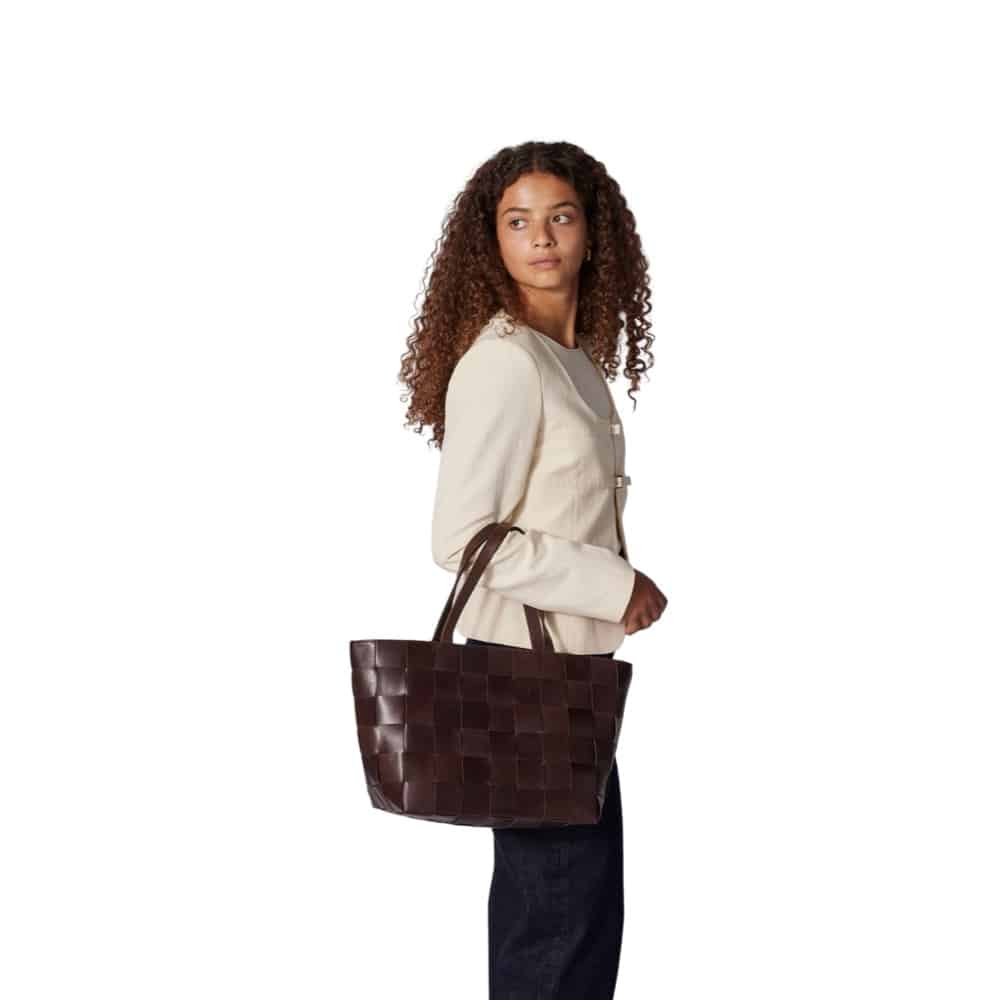 #farge_dark brown