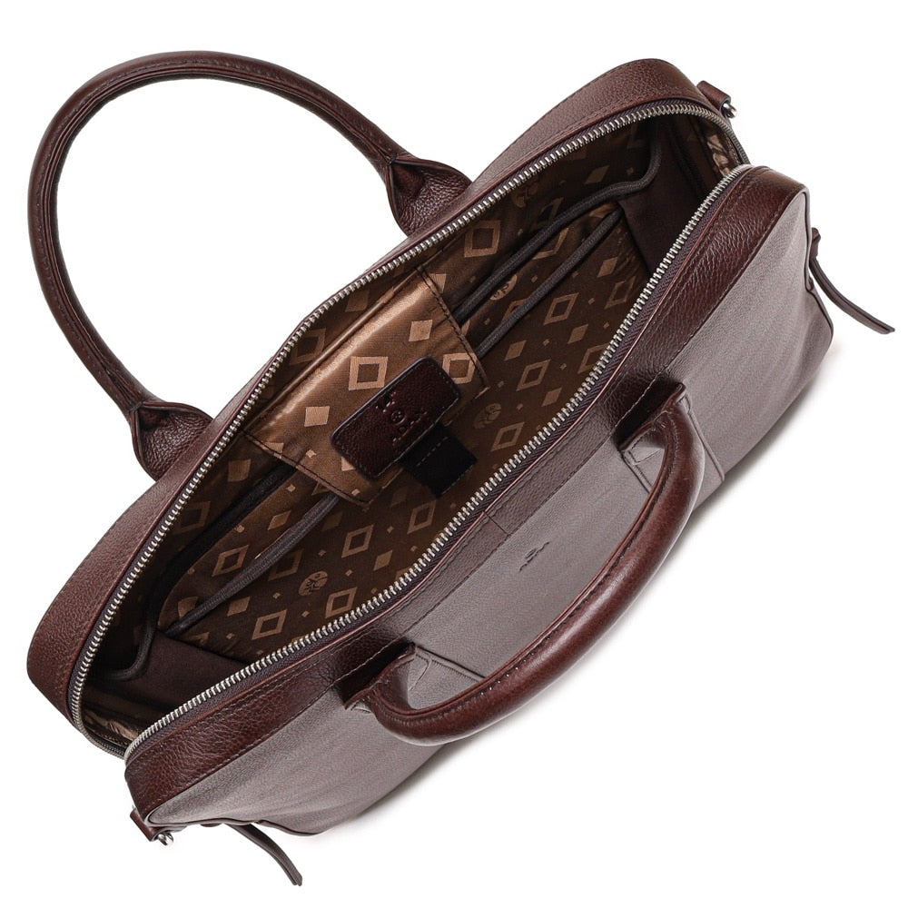 #farge_dark brown