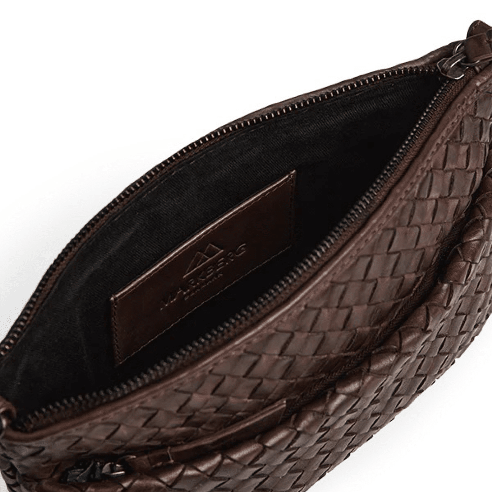 #farge_dark brown