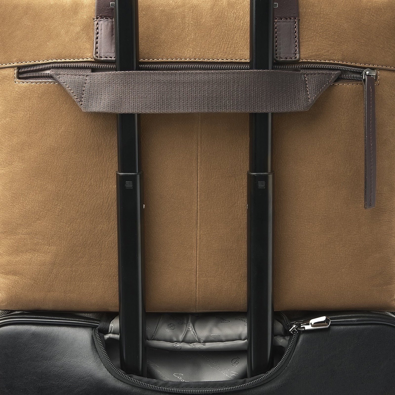 Castelijn & Beerens Veneto Nubuck Shoulderbag 15.6"