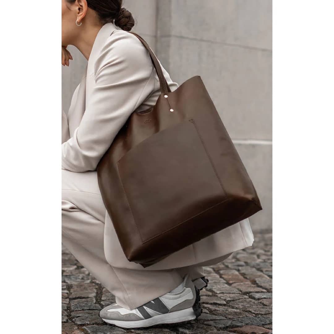 #farge_dark brown