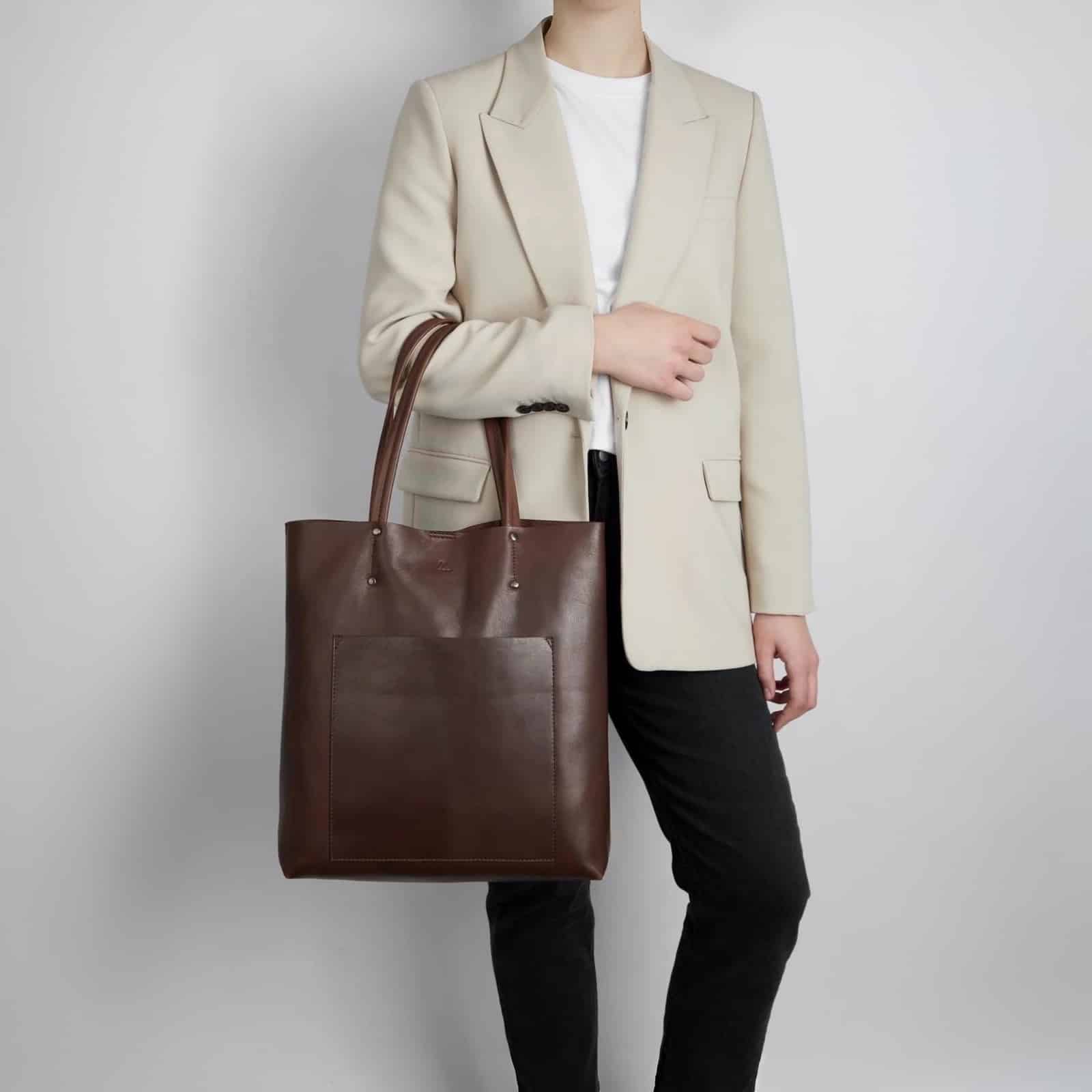 #farge_dark brown