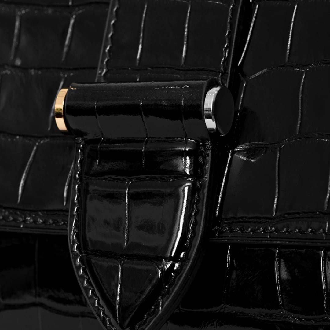 #farge_croco black