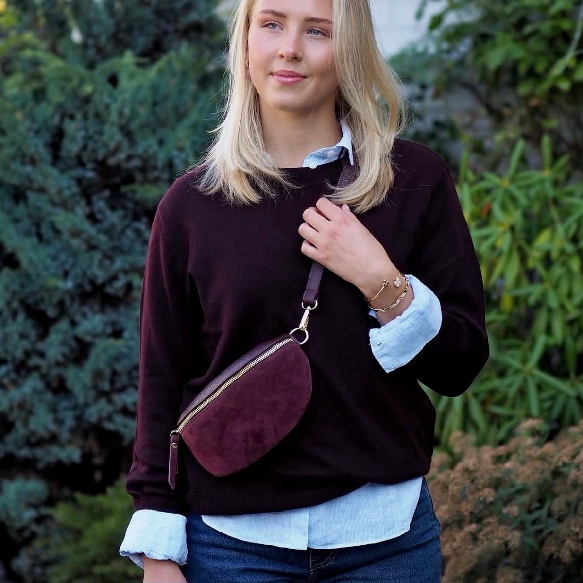 Bumbag i semsket skinn, bordeaux