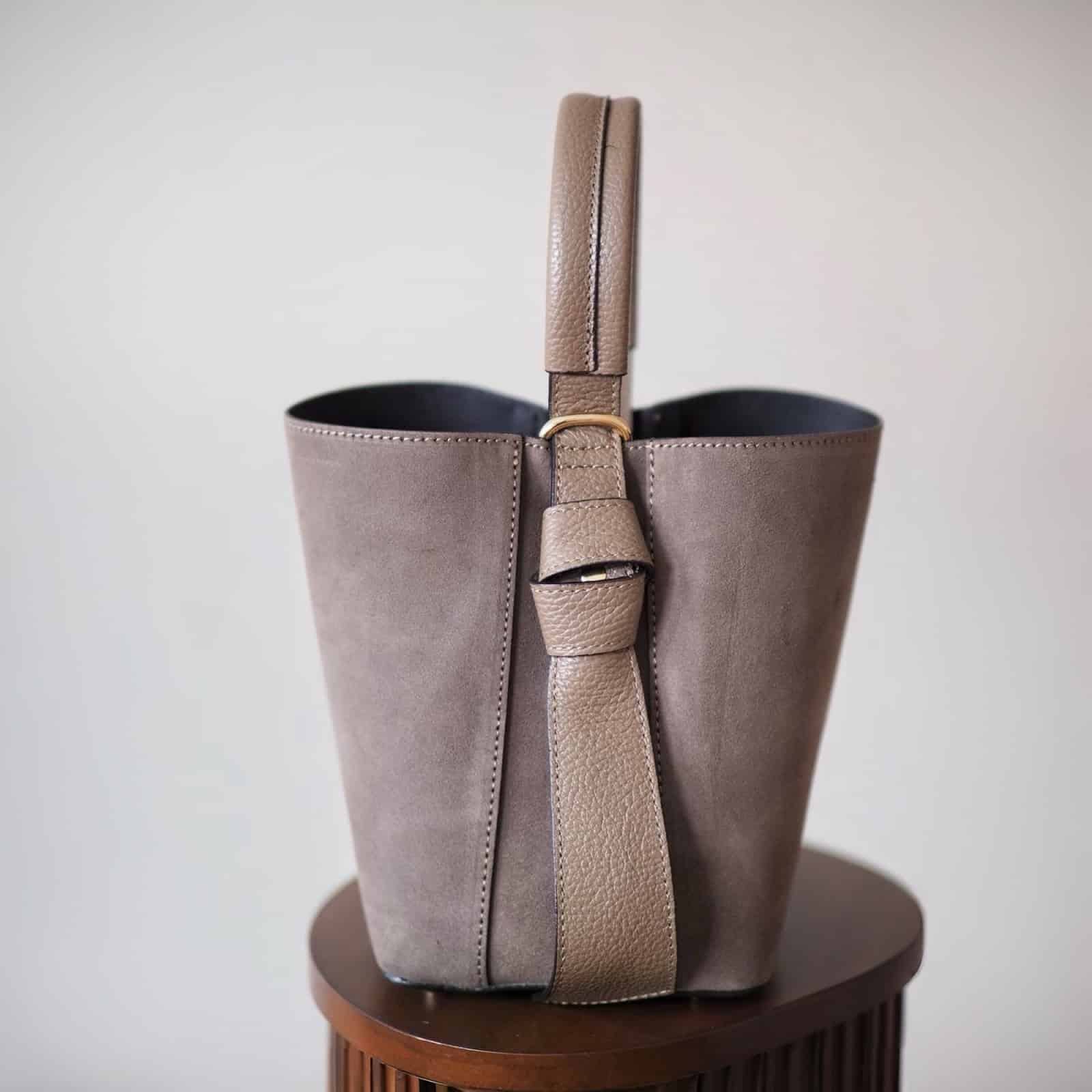 Bucket bag, semsket taupe