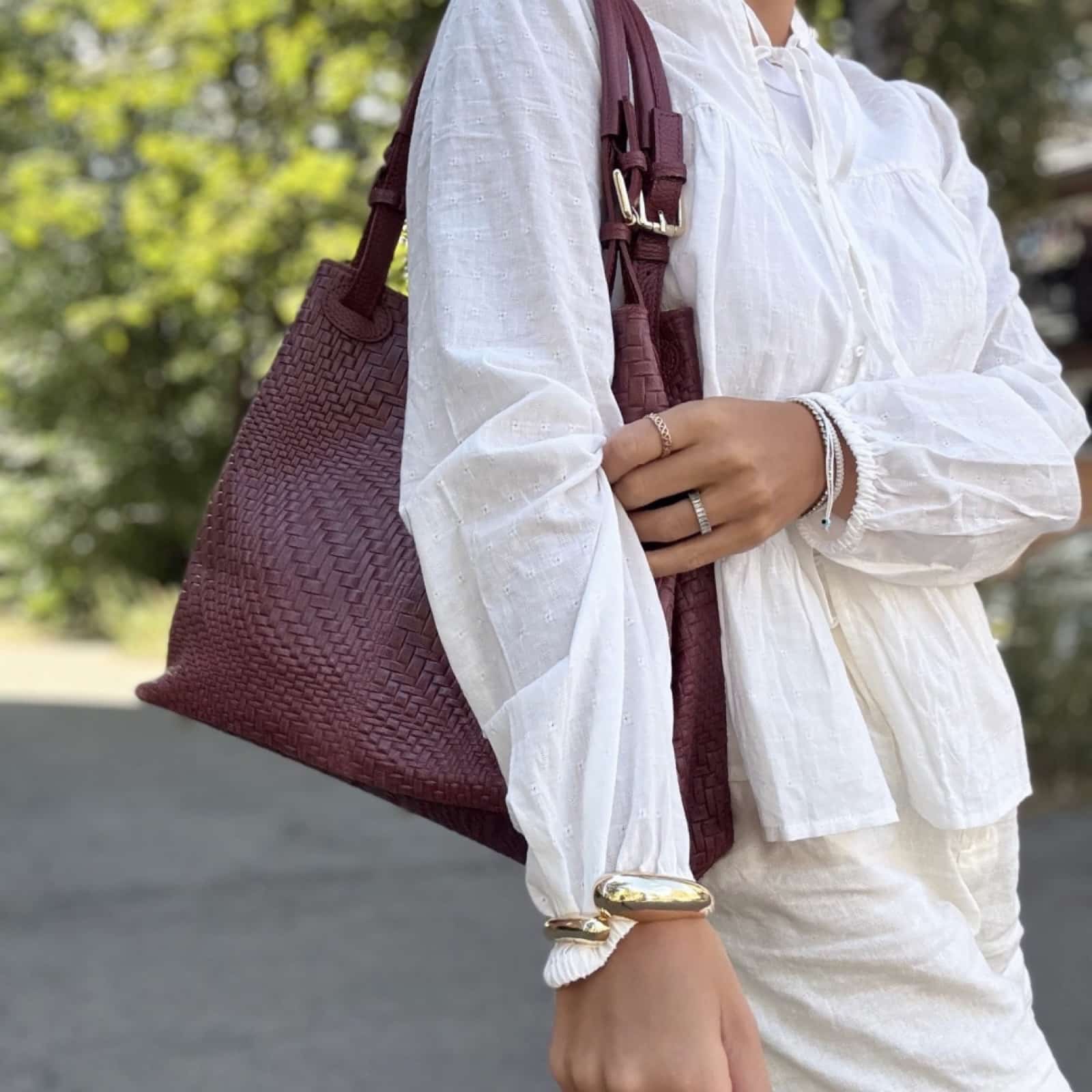 Noelle Weave - stor flettet skinnveske, bordeaux