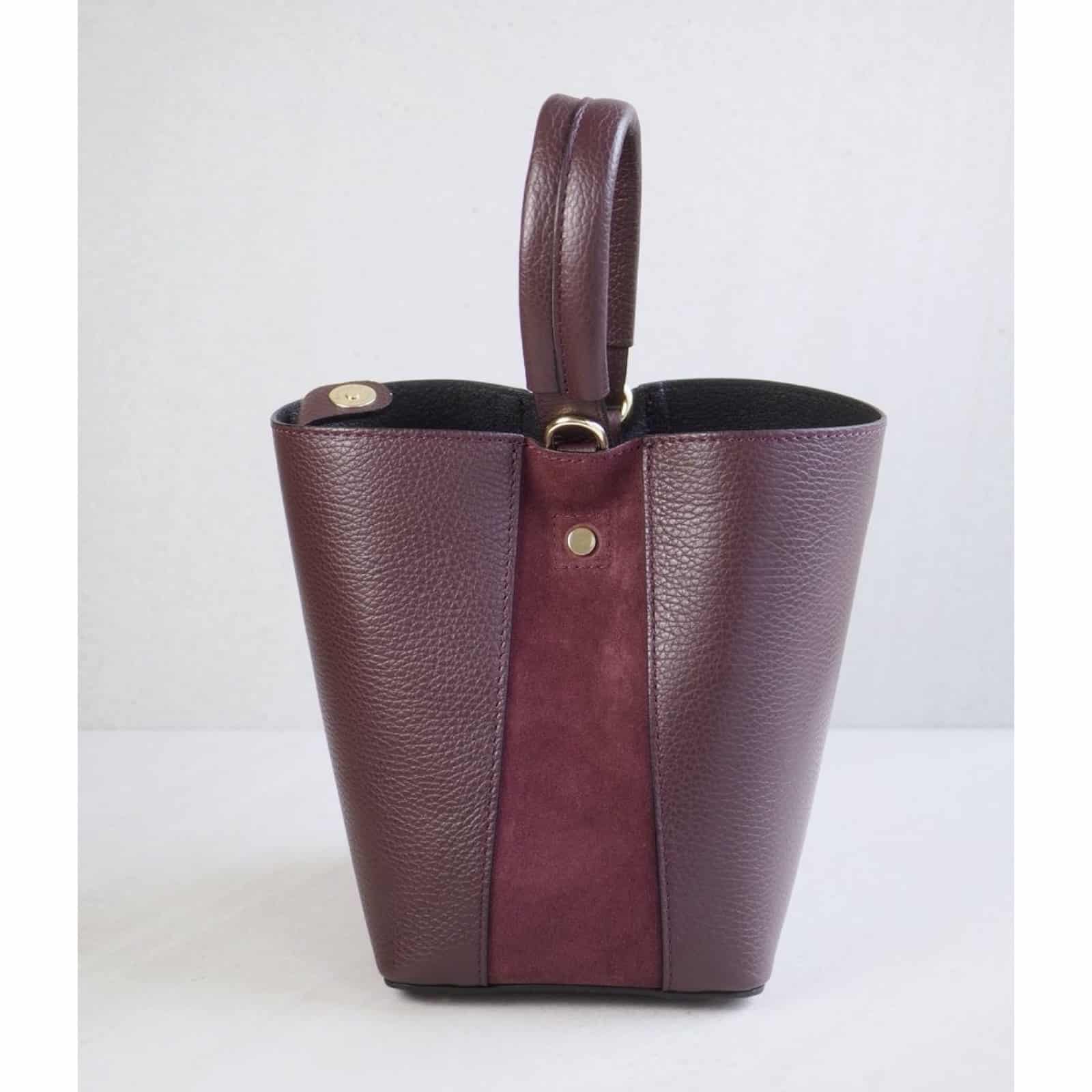 Bucket bag, bordeaux