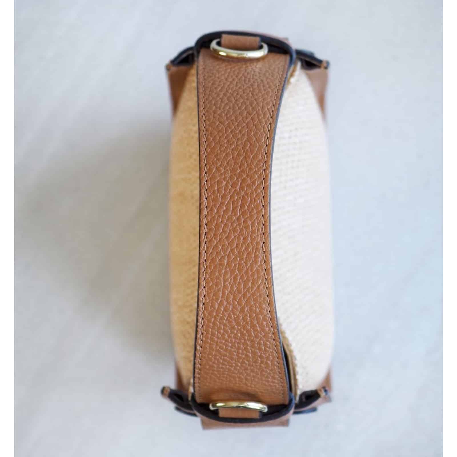 Raffia bøtteveske med skinndetaljer, cognac