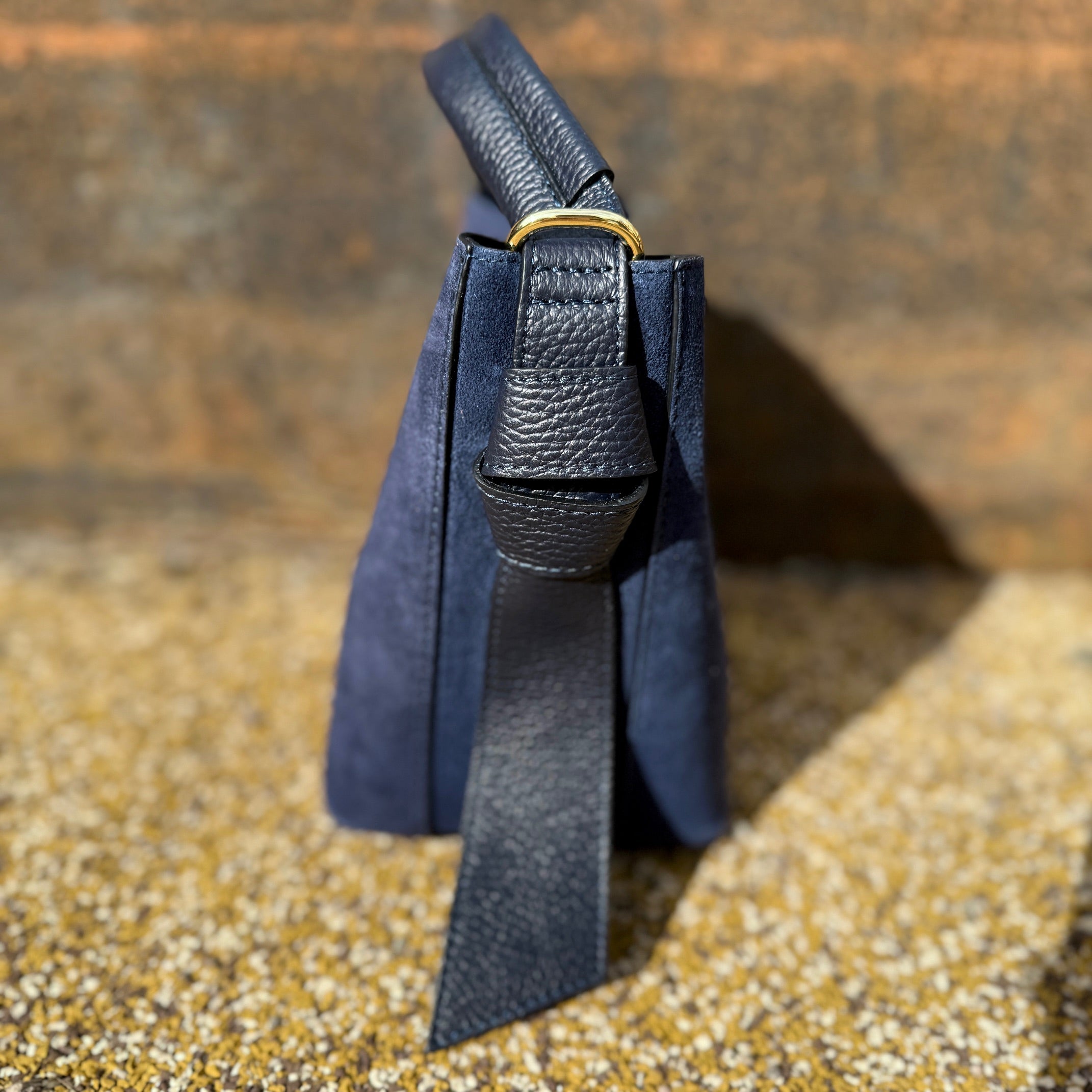 Bucket bag, semsket mørkeblå