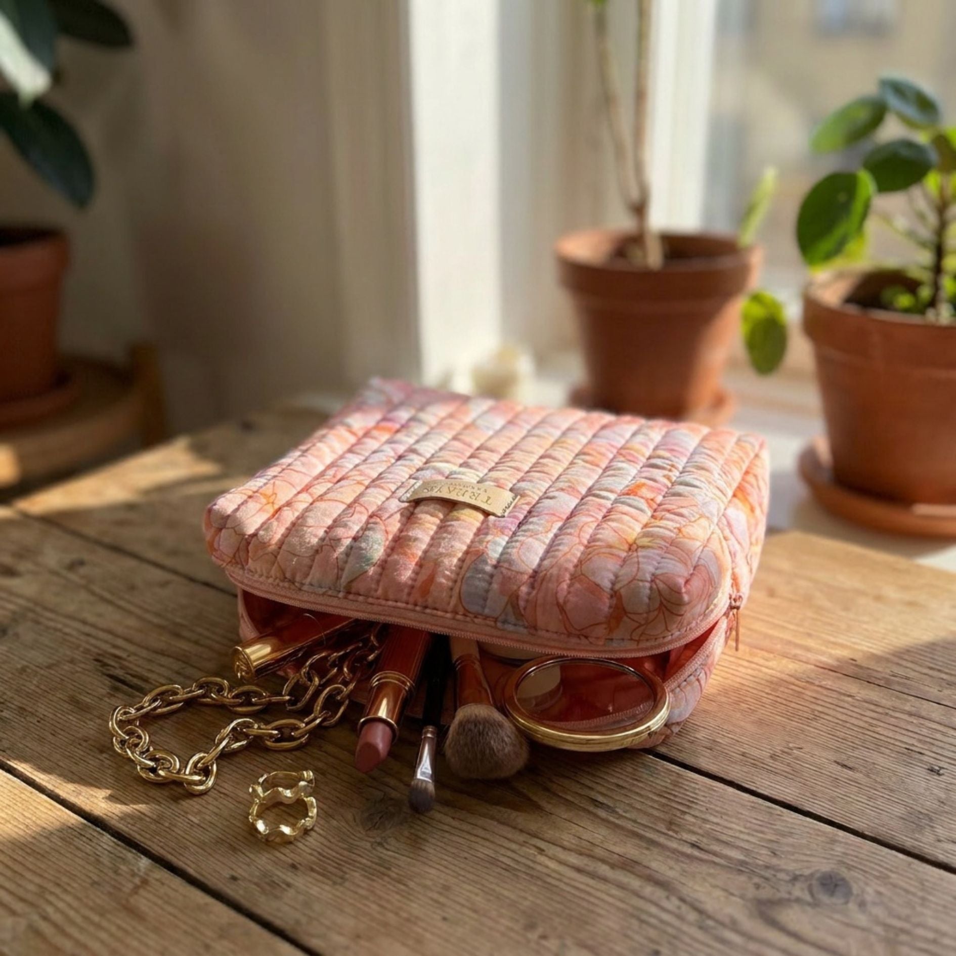 TREATS Ida Marie Bloom Dusty Rose Make Up Purse