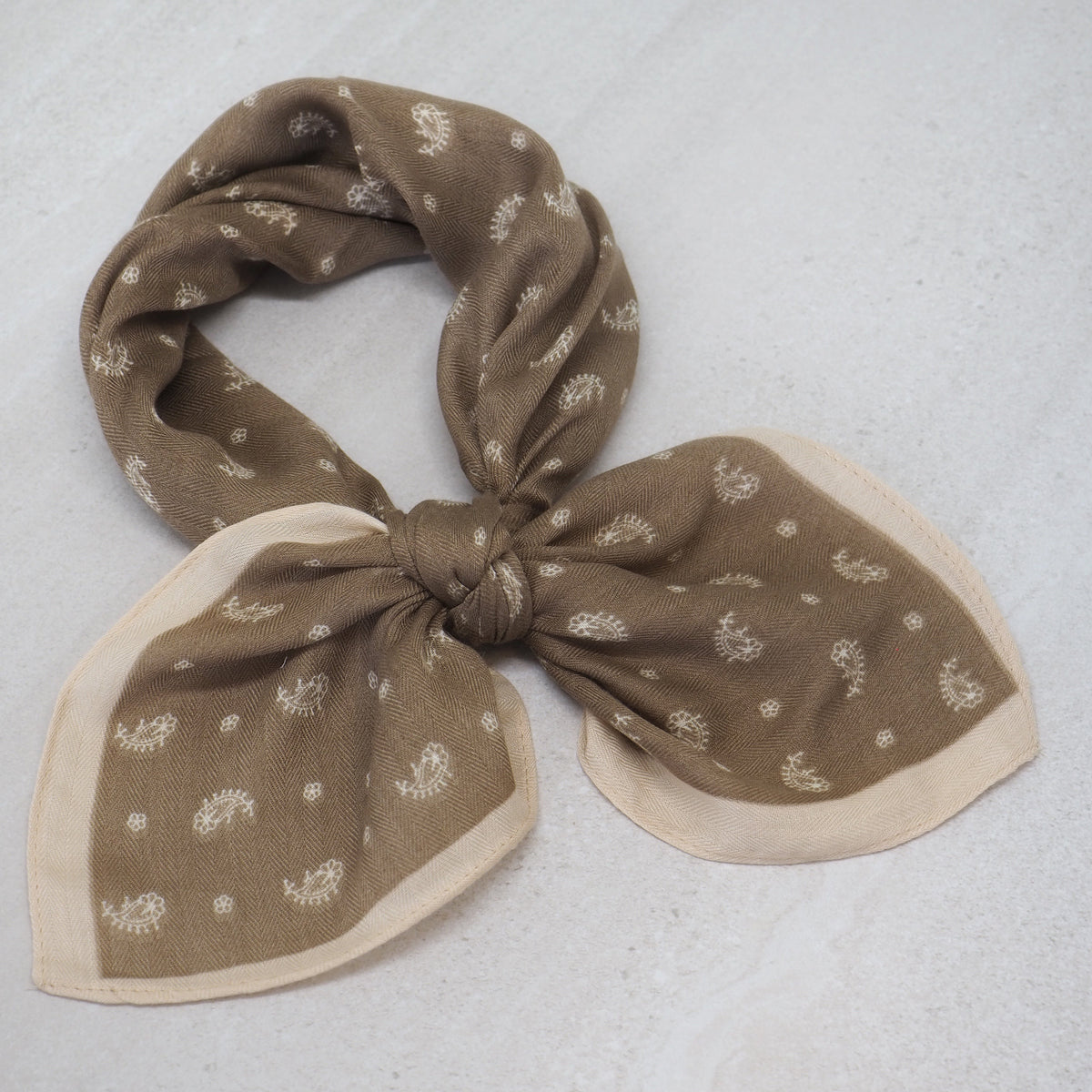 Lunt skjerf beige