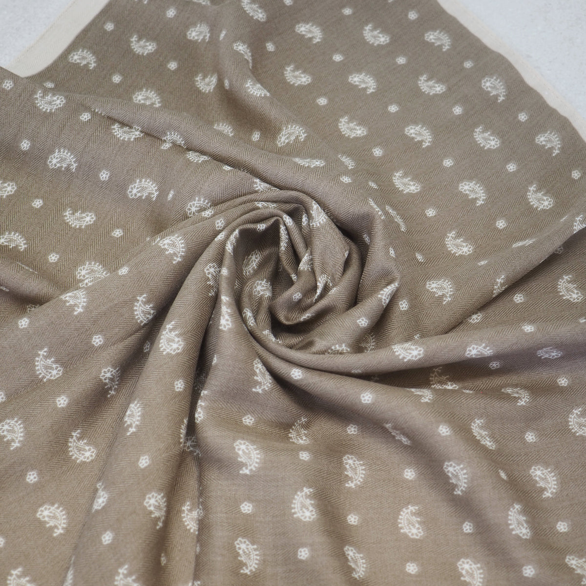 Lunt skjerf beige
