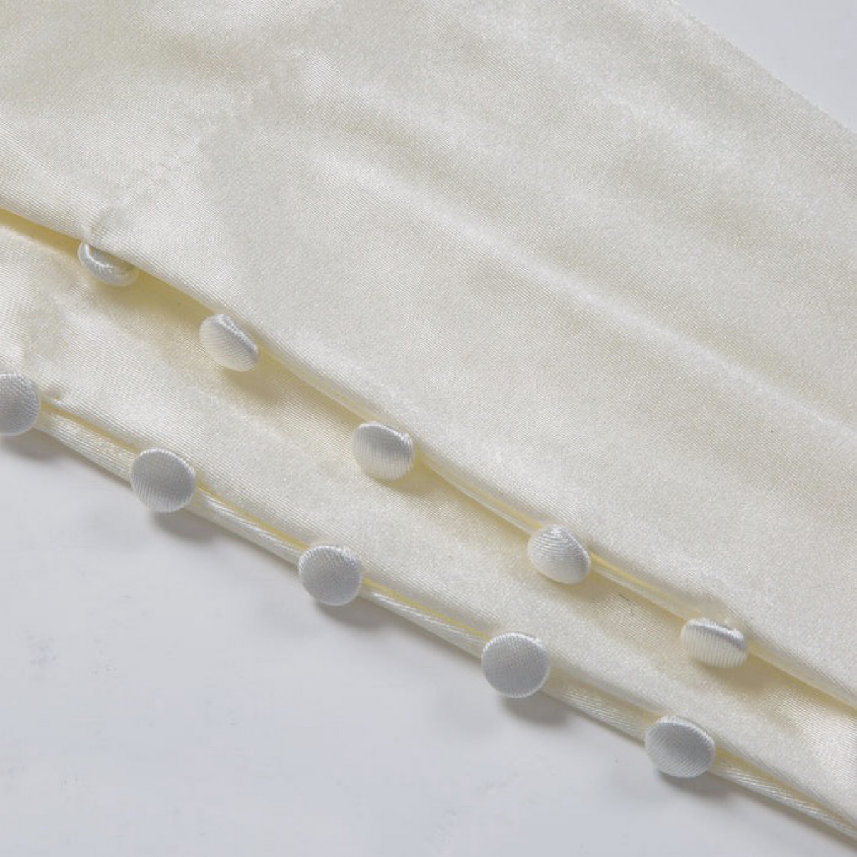 #farge_ivory white