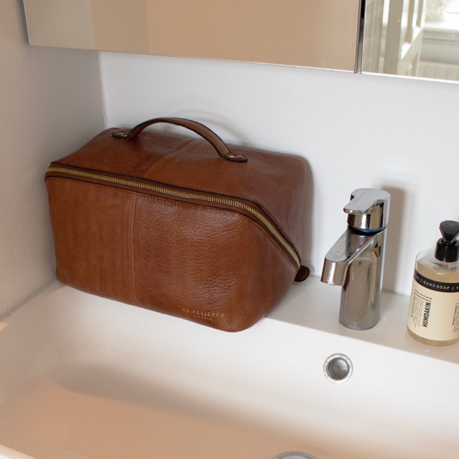 #farge_walnut/gold