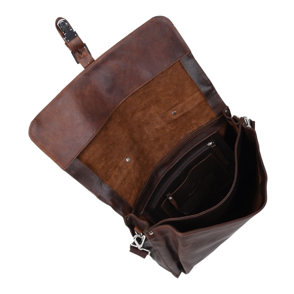#farge_dark brown