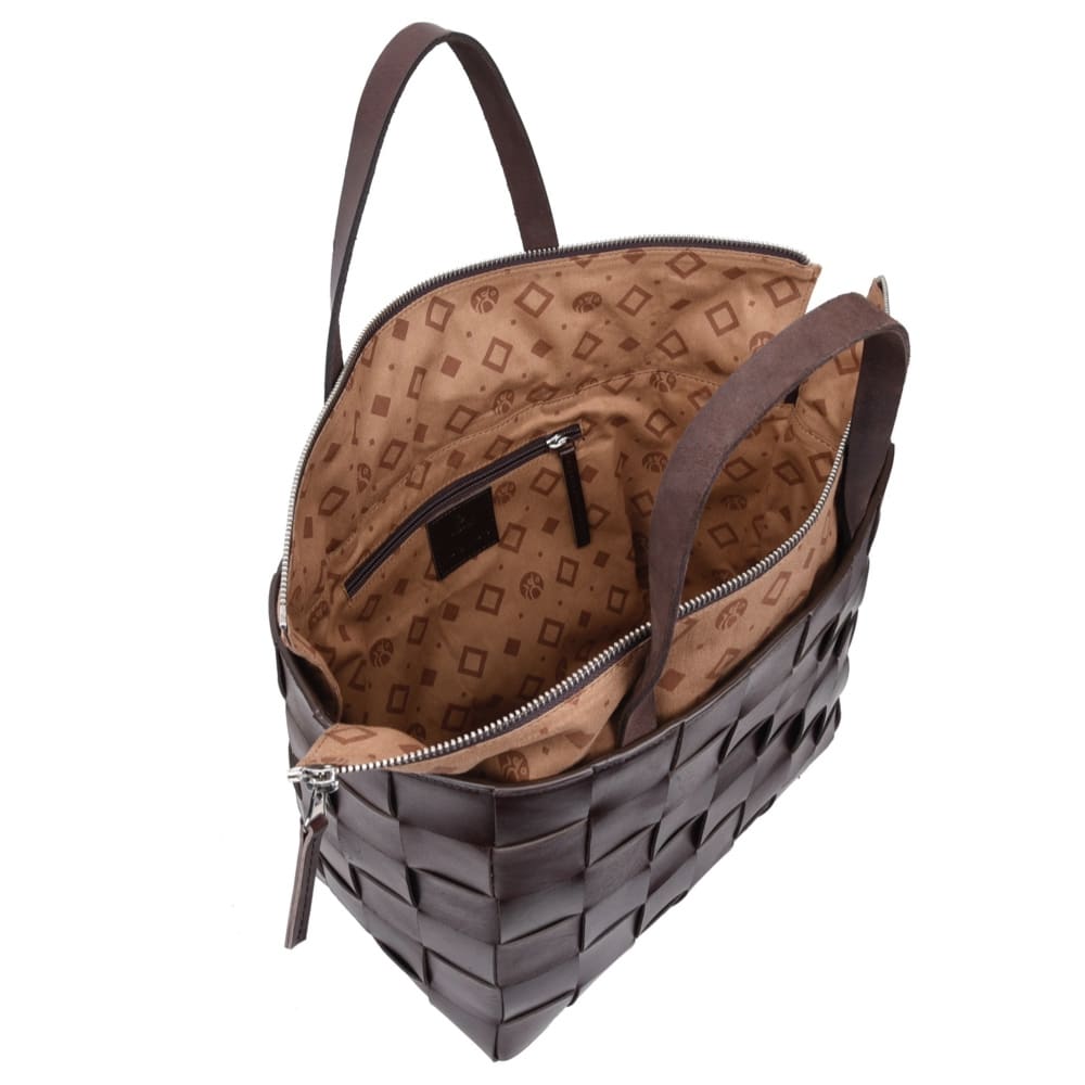 #farge_dark brown