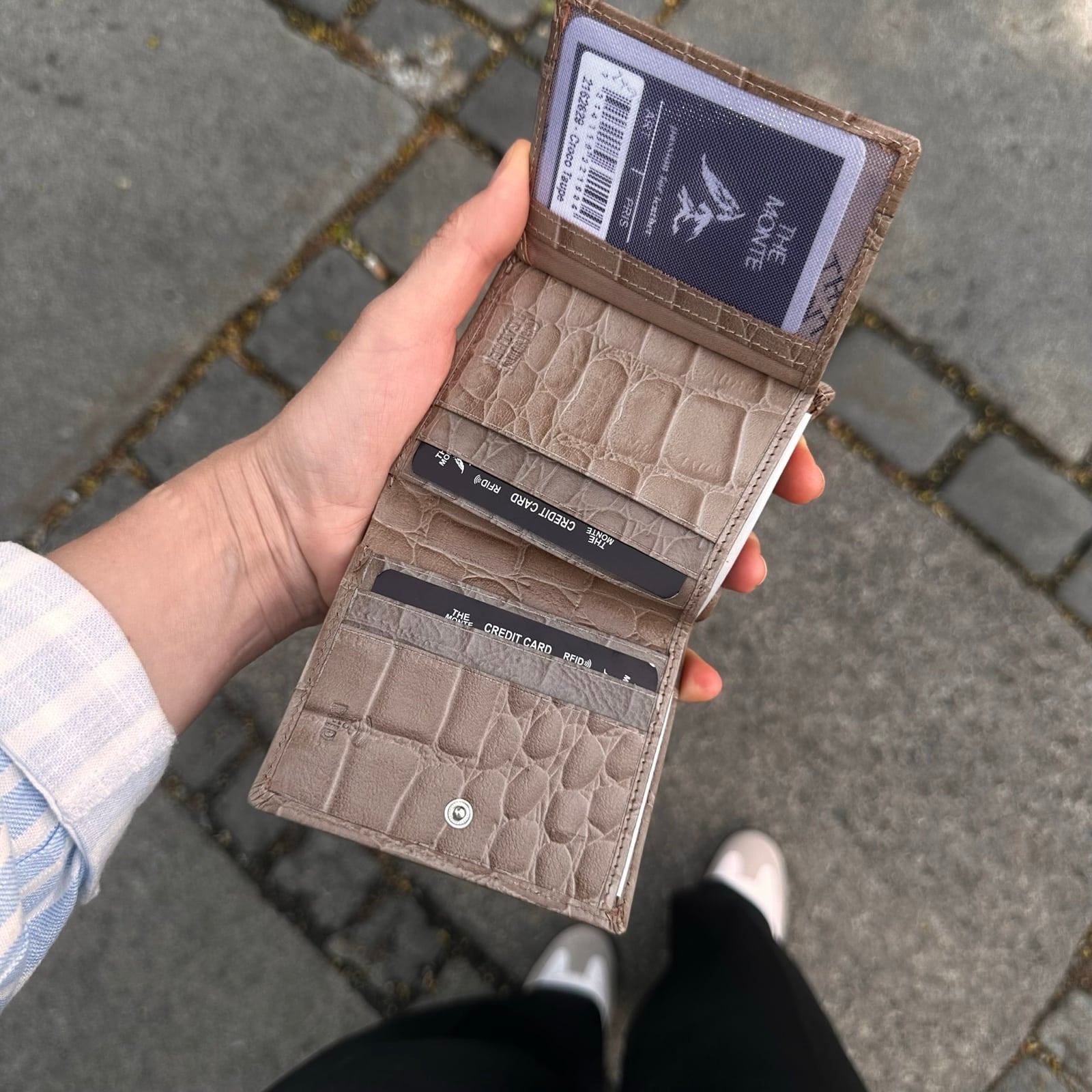 #farge_croco_taupe