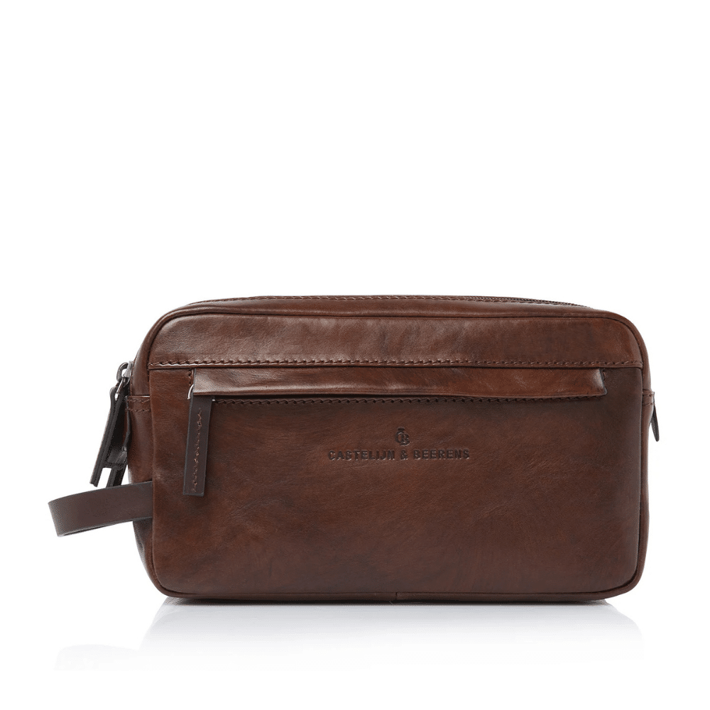 frontstilt, cognac farget toalettmappe