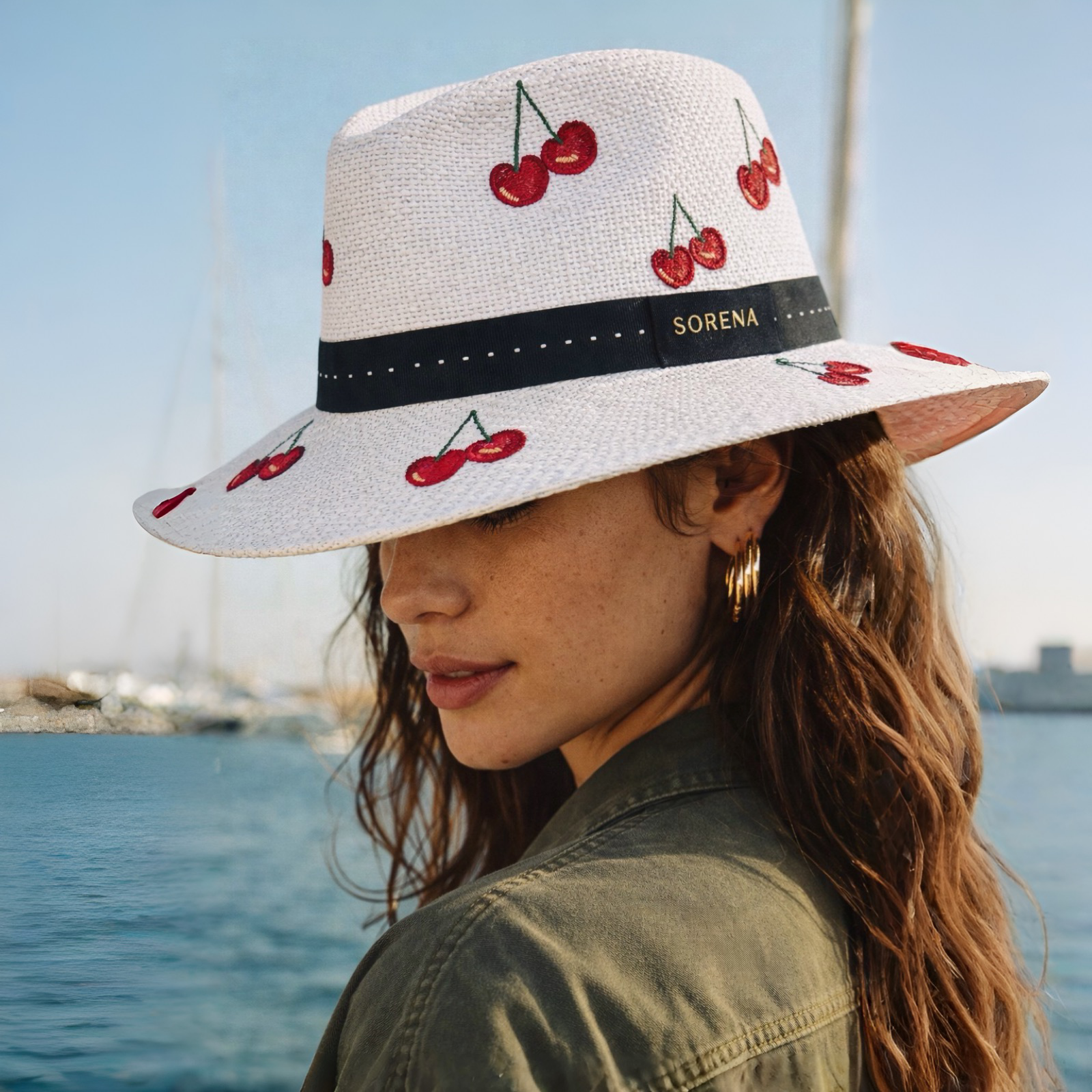 SORENA Hat Cherry – White