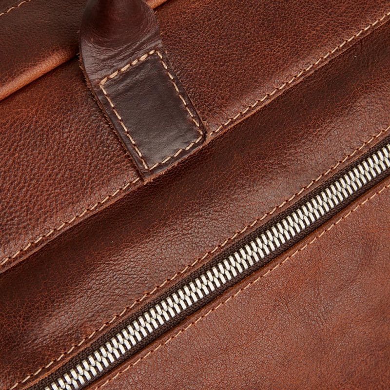 59 9473 Castelijn Beerens Sam Laptop bag light brown detaljer