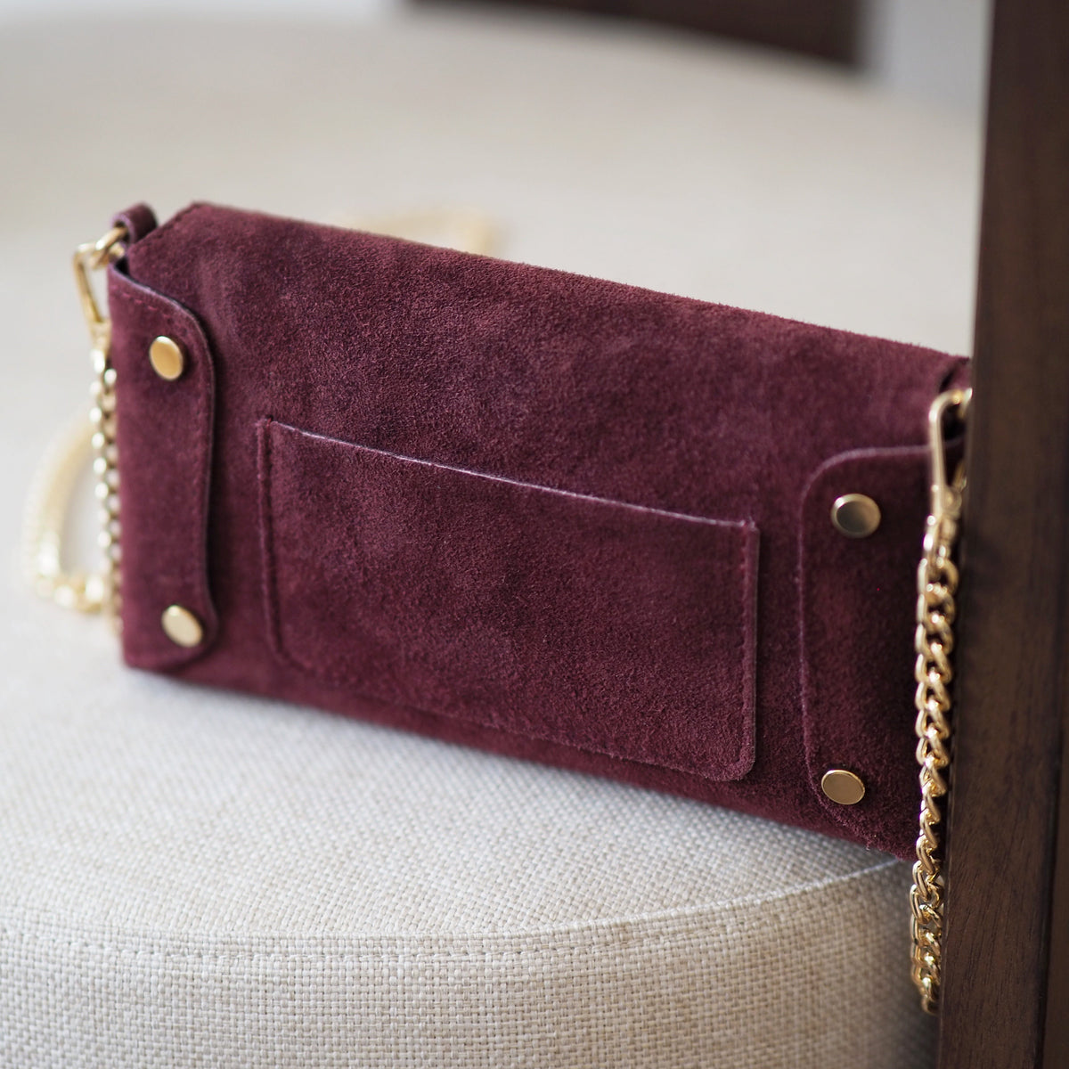 Clutch i semsket skinn, burgunder