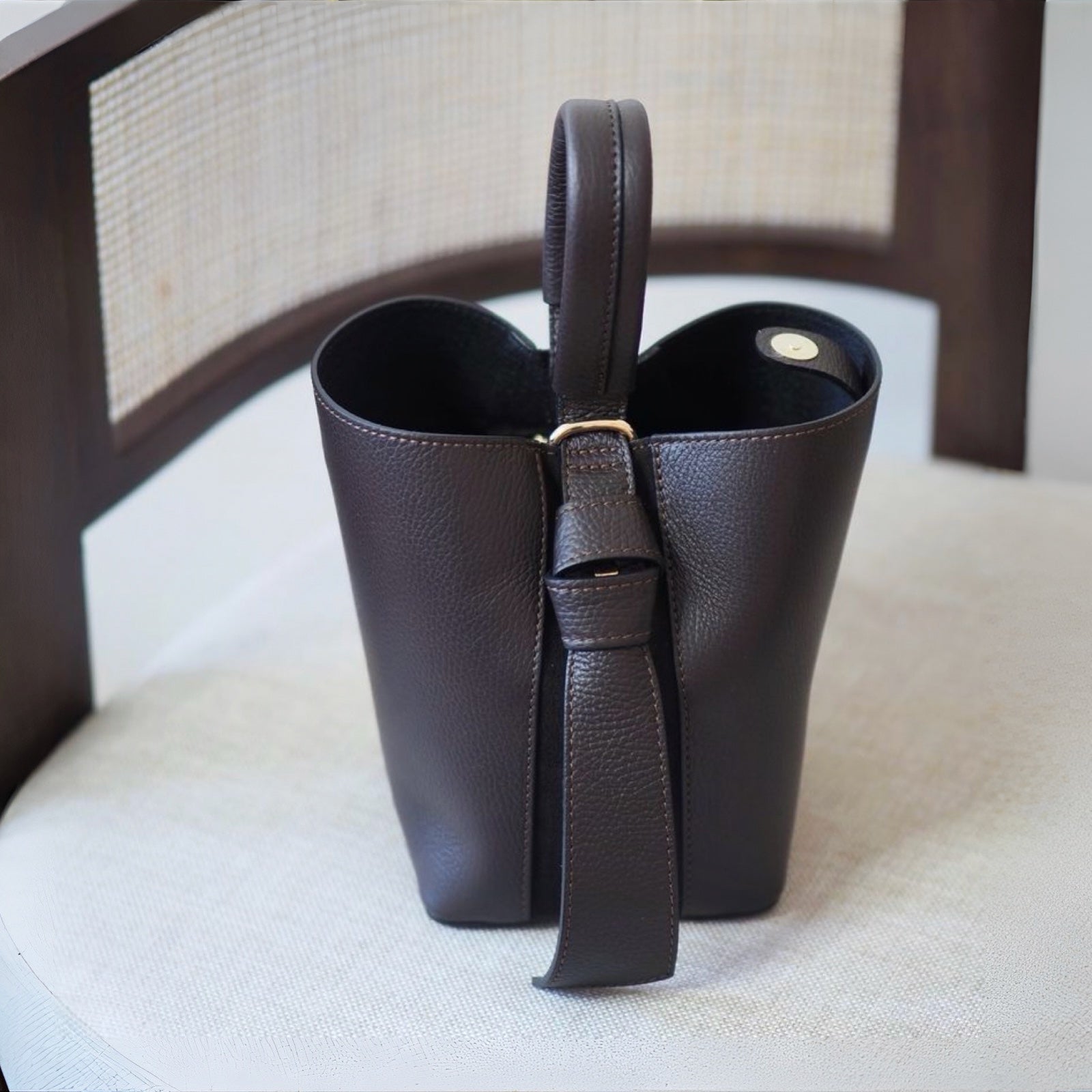 Bucket bag, mørkebrun