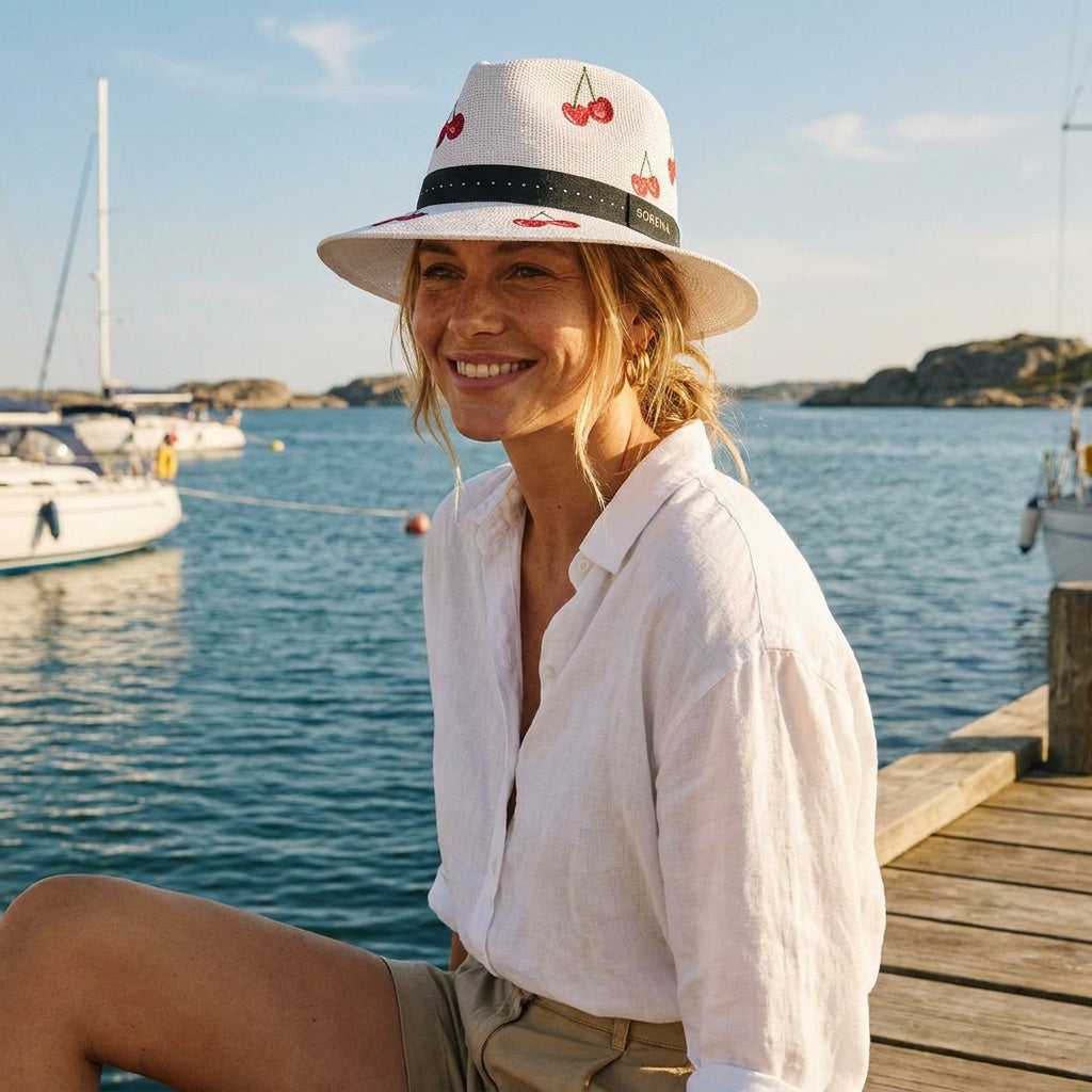 SORENA Hat Cherry – White