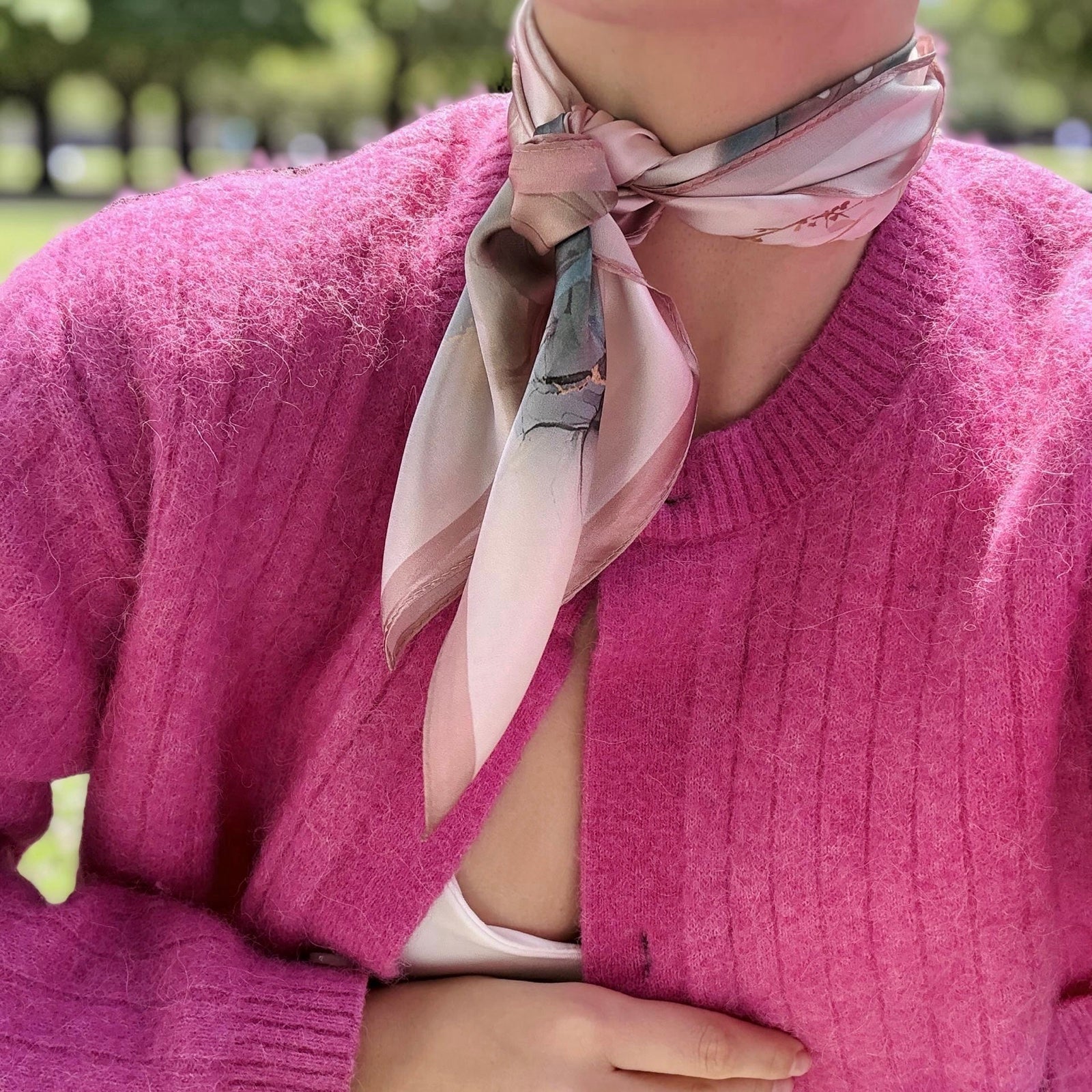 Silkeskjerf mini, dus rosa blomster