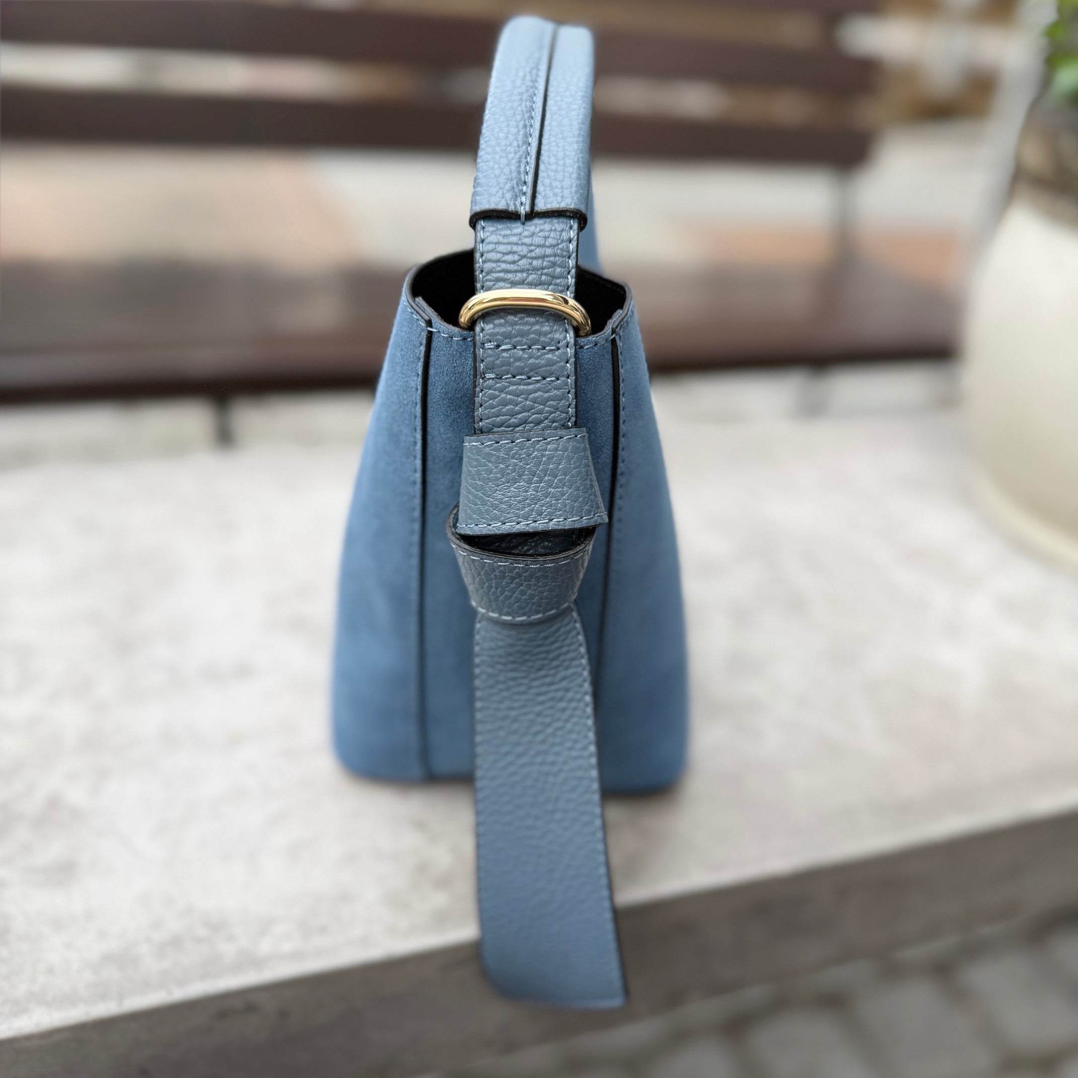 Bucket Bag, semsket lyseblå