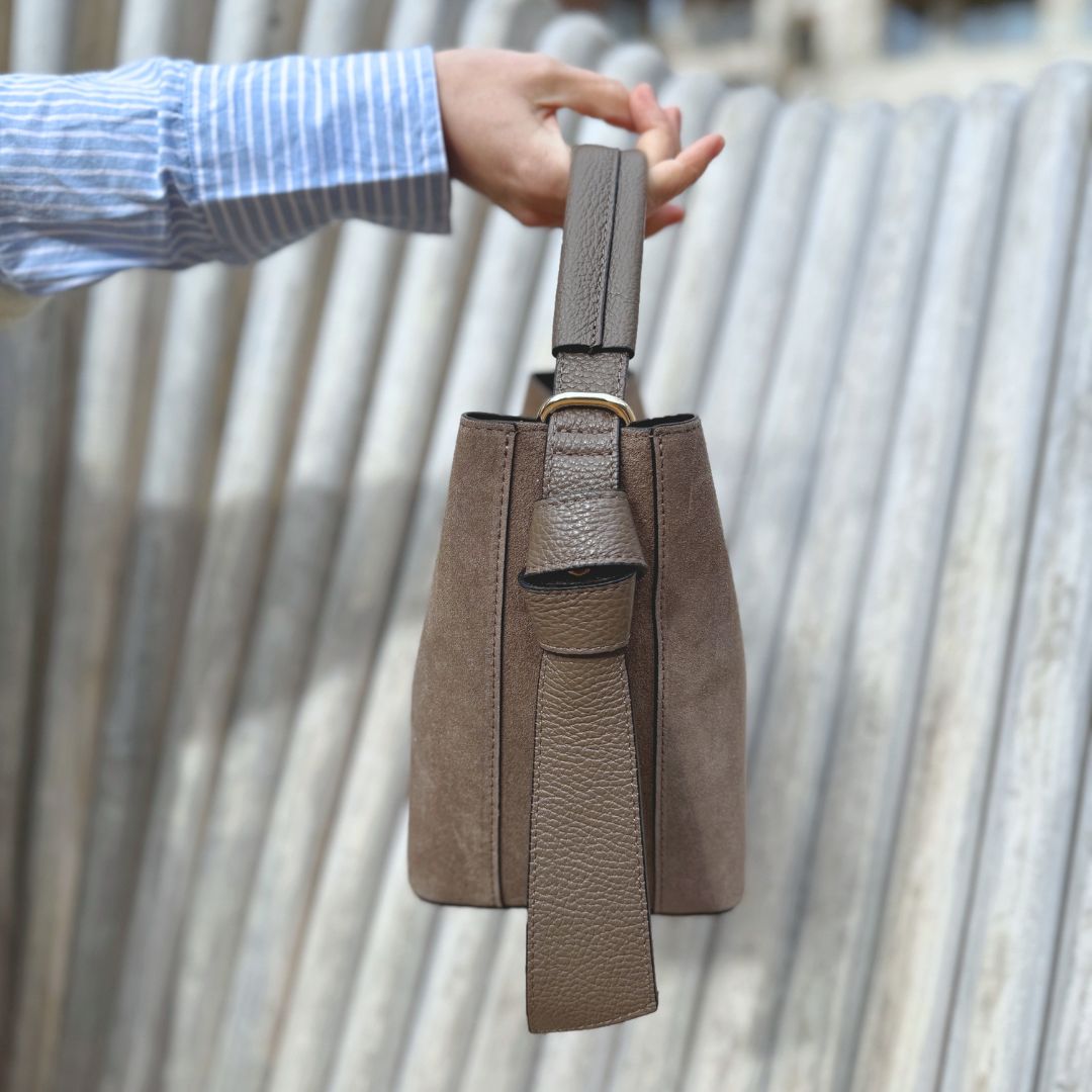 Bucket bag, semsket taupe