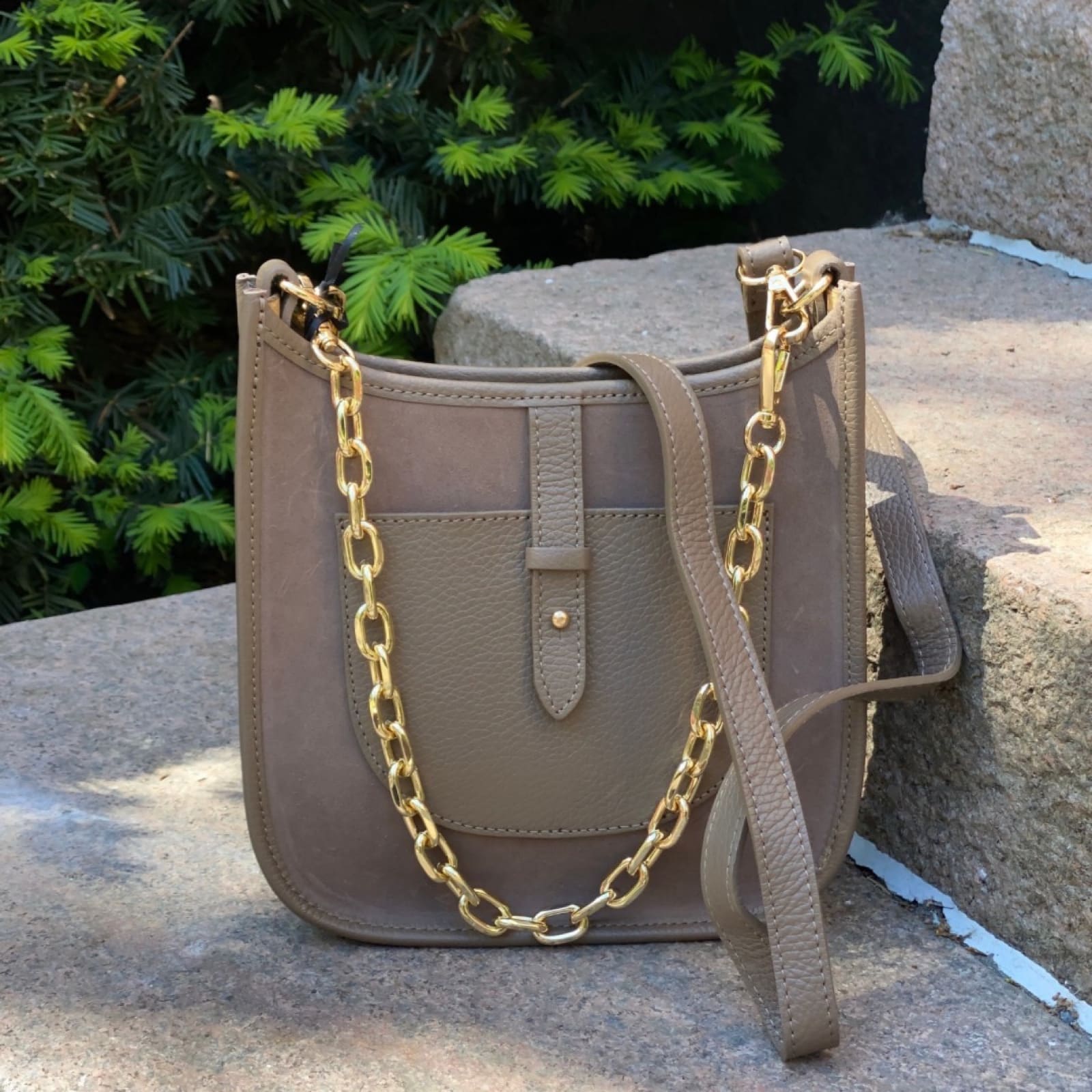 #farge_taupe