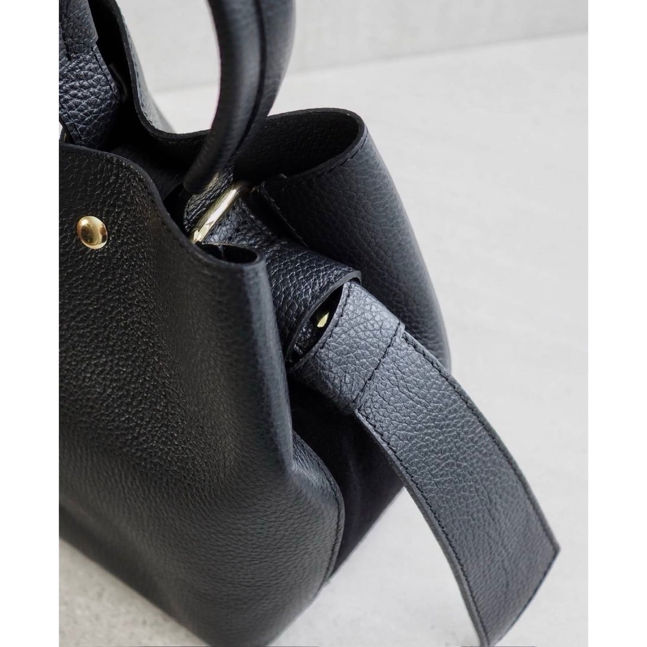 Bucket bag, sort