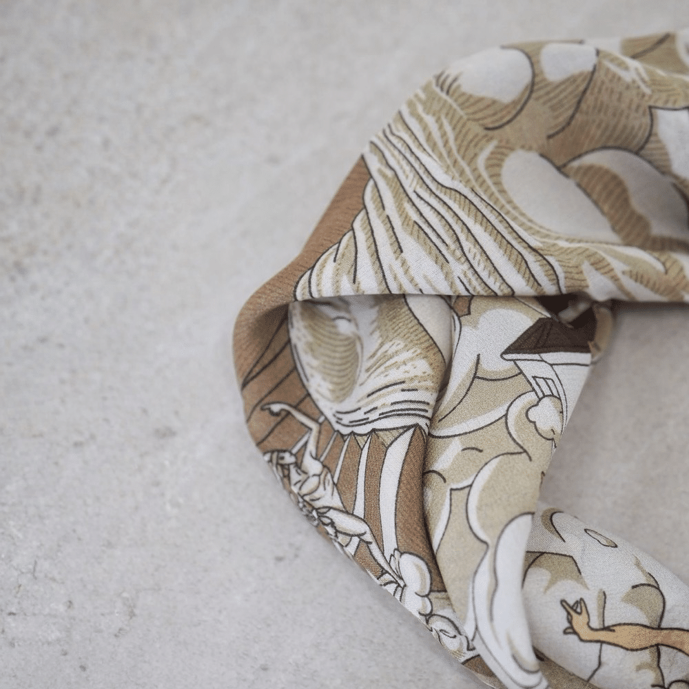 Silkeskjerf 70x70, beige
