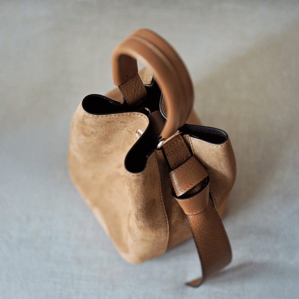 Bucket bag, semsket camel