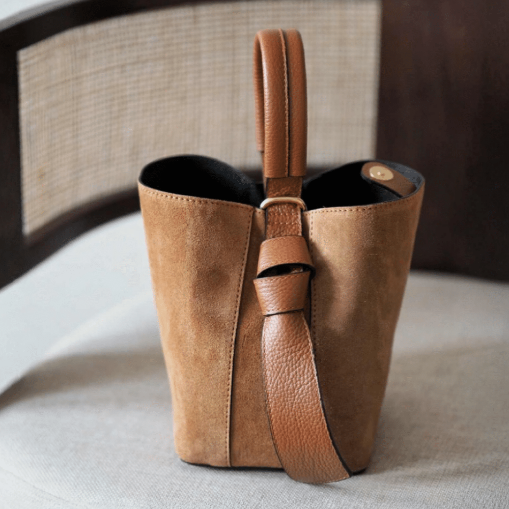 Bucket bag, semsket camel