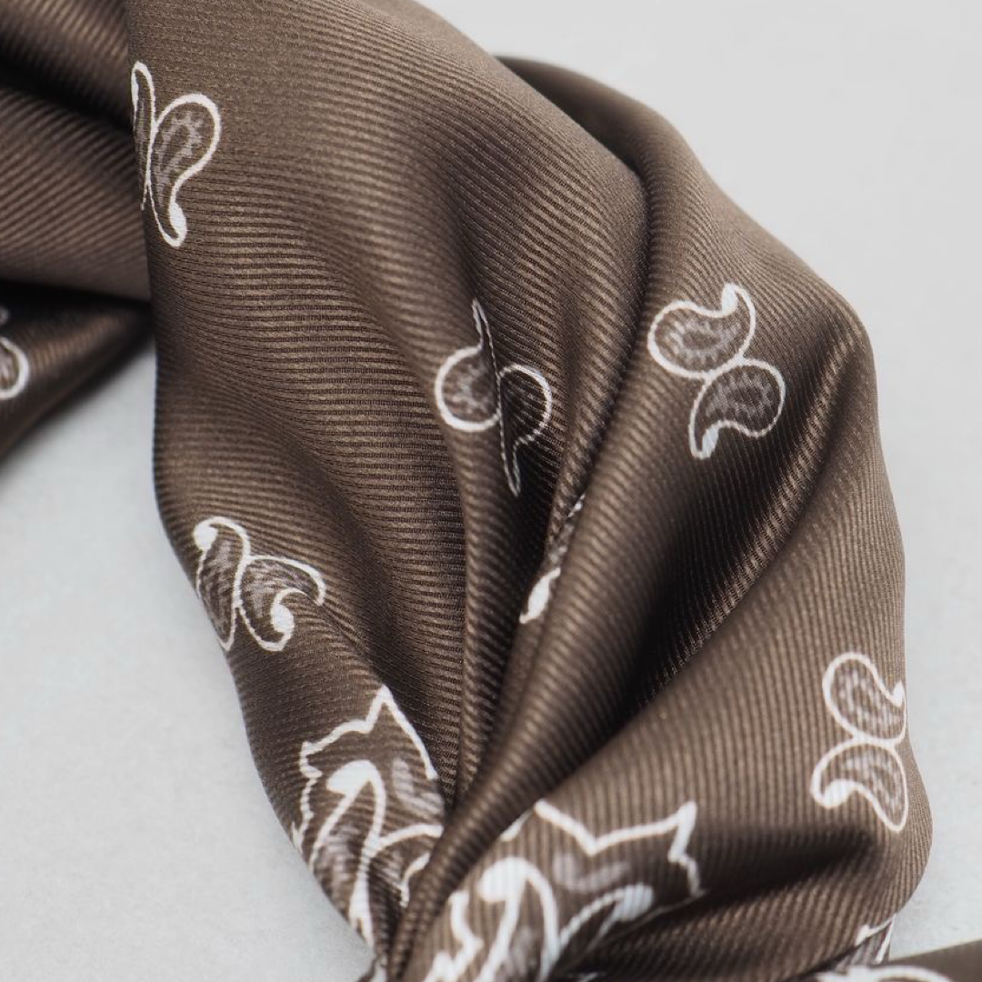 Satengskjerf, paisley brun og taupe