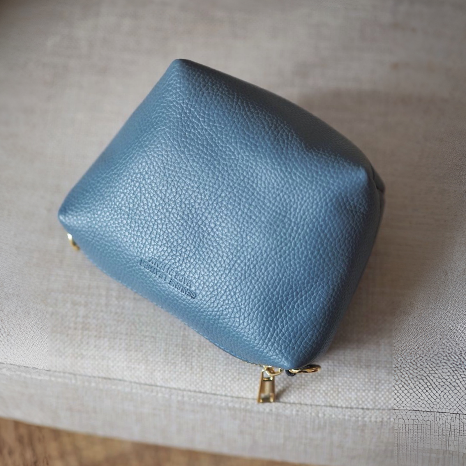 Bucket Bag, semsket lyseblå