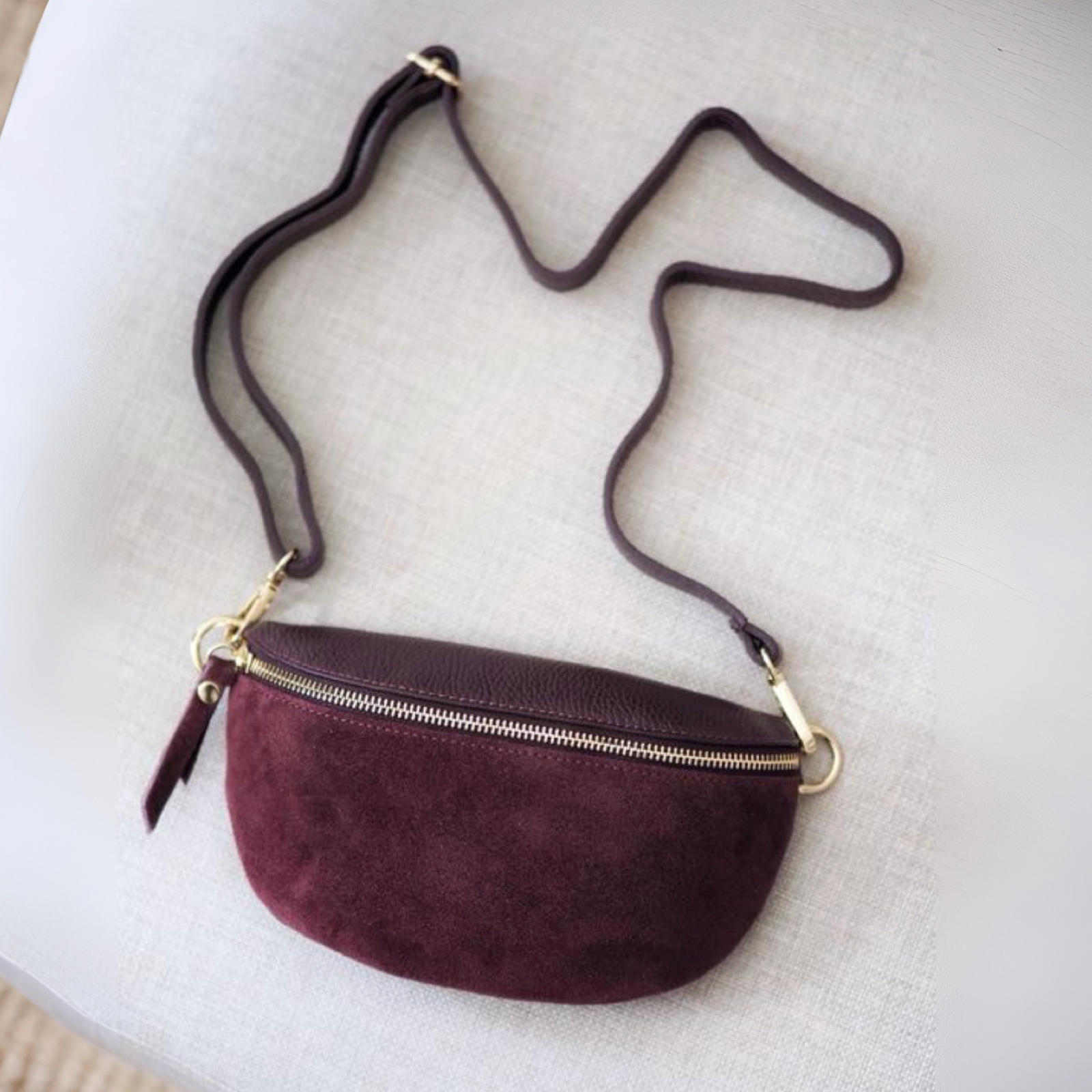 Bumbag i semsket skinn, bordeaux