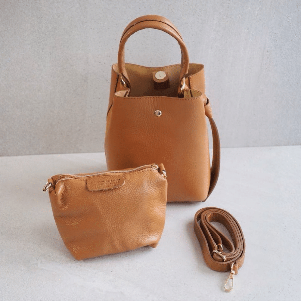 Bucket bag, cognac