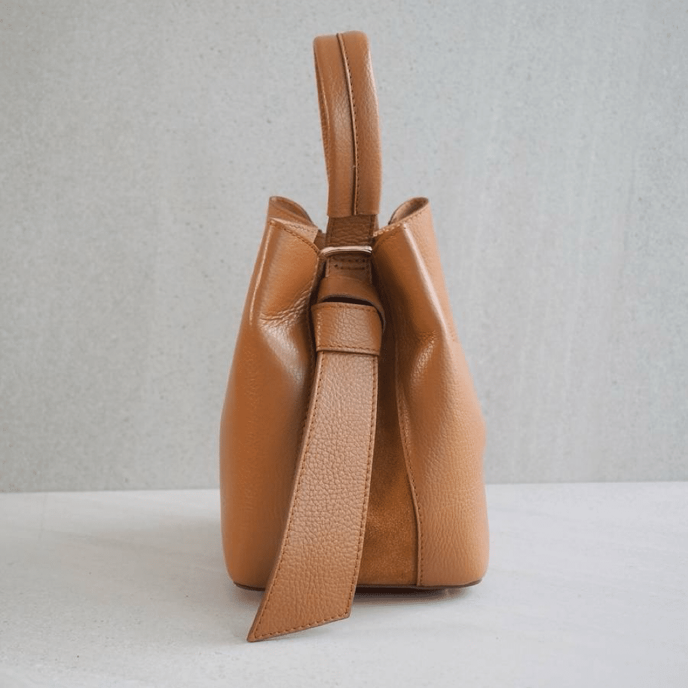 Bucket bag, cognac