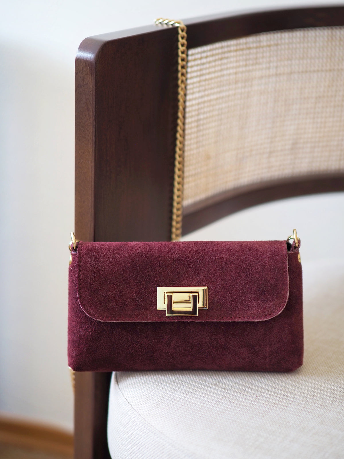 Clutch i semsket skinn, burgunder
