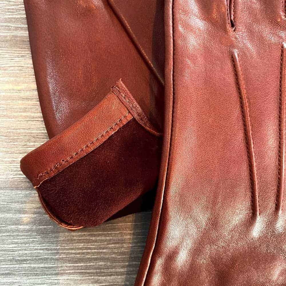 Cognac-fargede lammeskinnshansker til herre, uten fôr