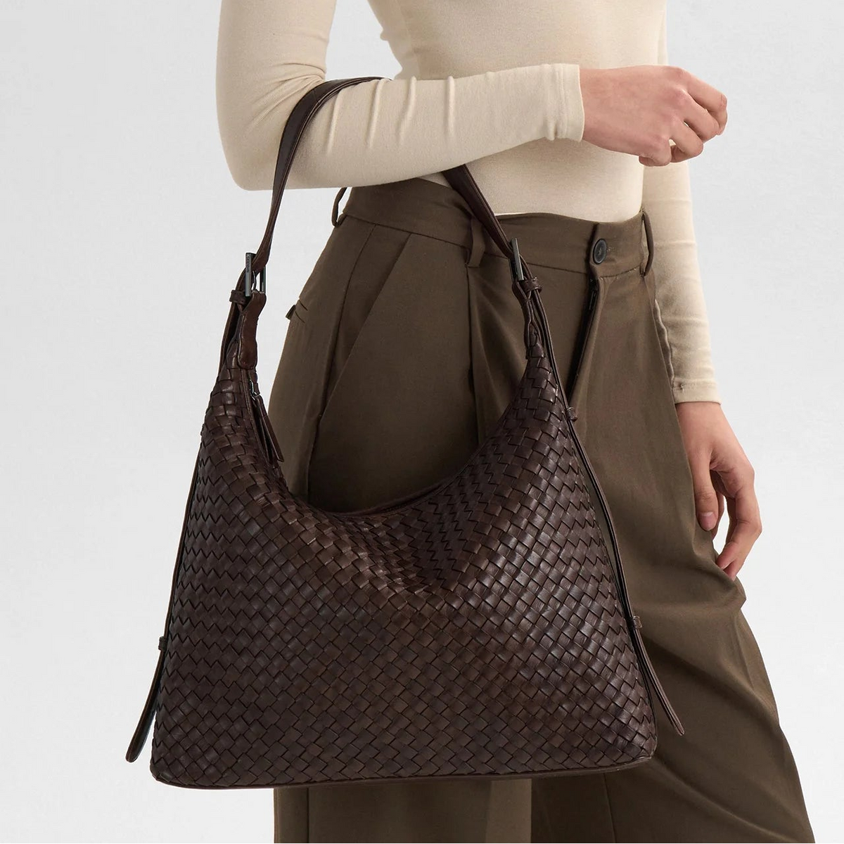 #farge_dark brown