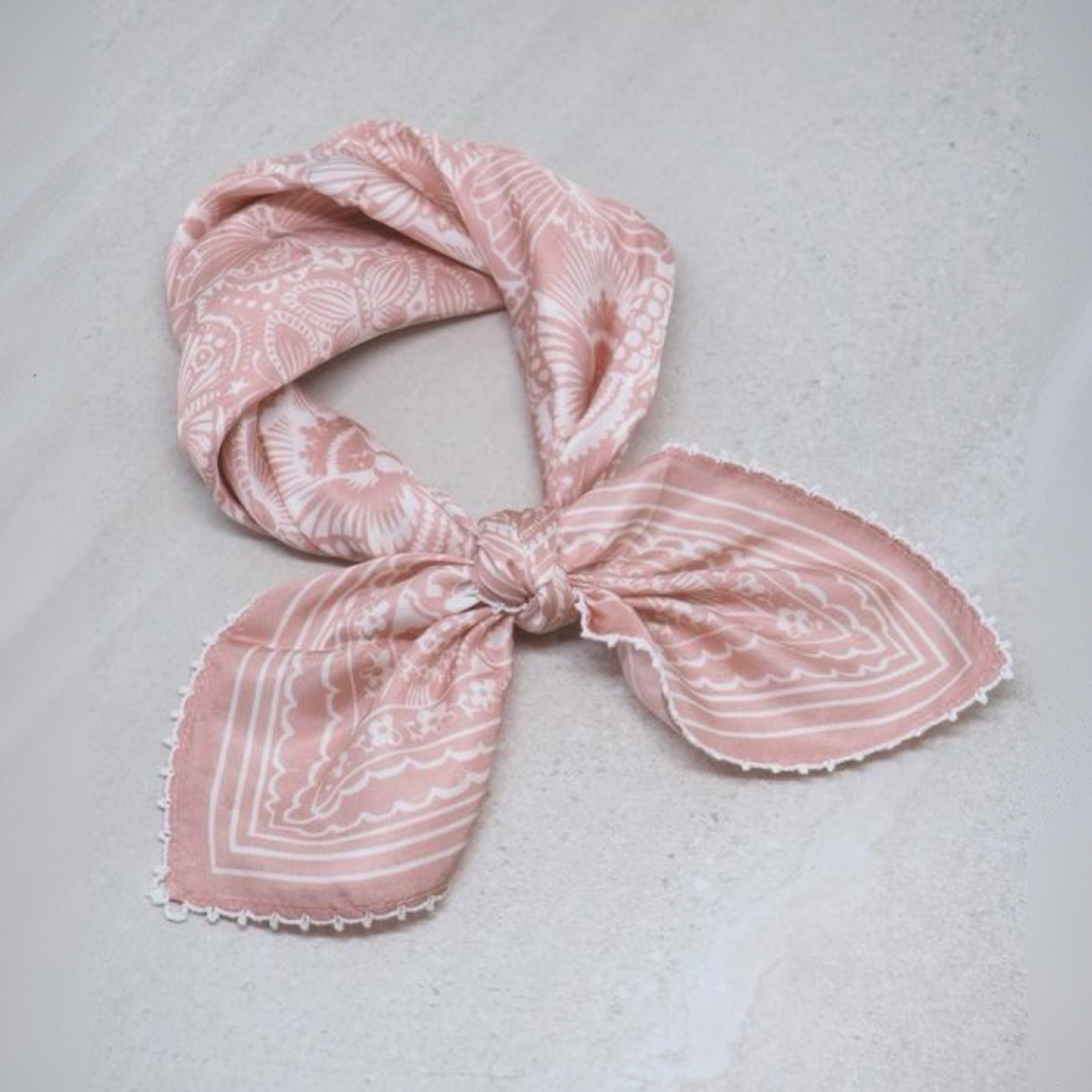 Silkeskjerf mini med picotkant, rosa