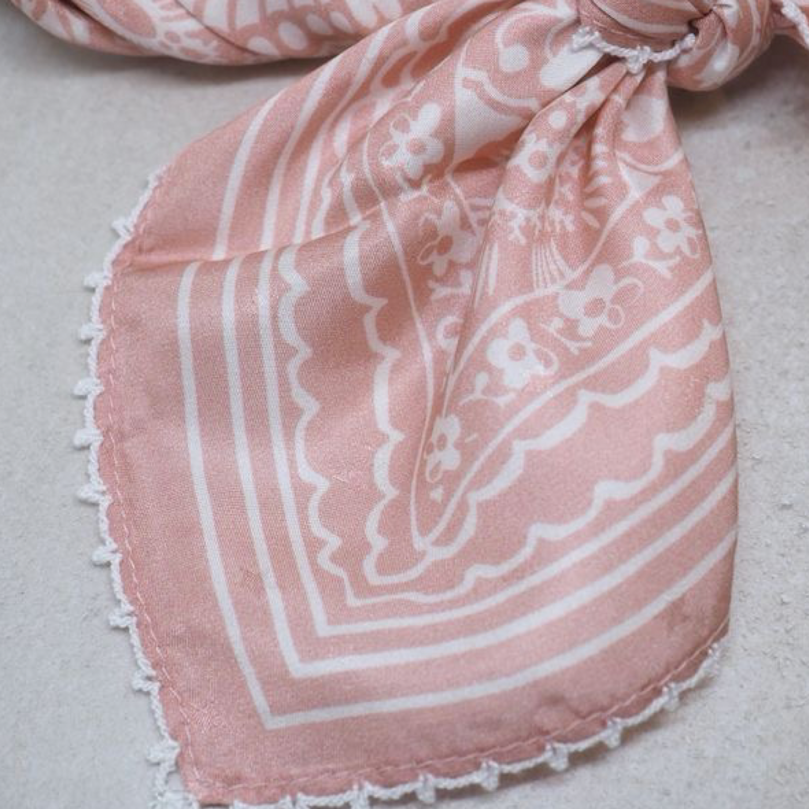 Silkeskjerf mini med picotkant, rosa
