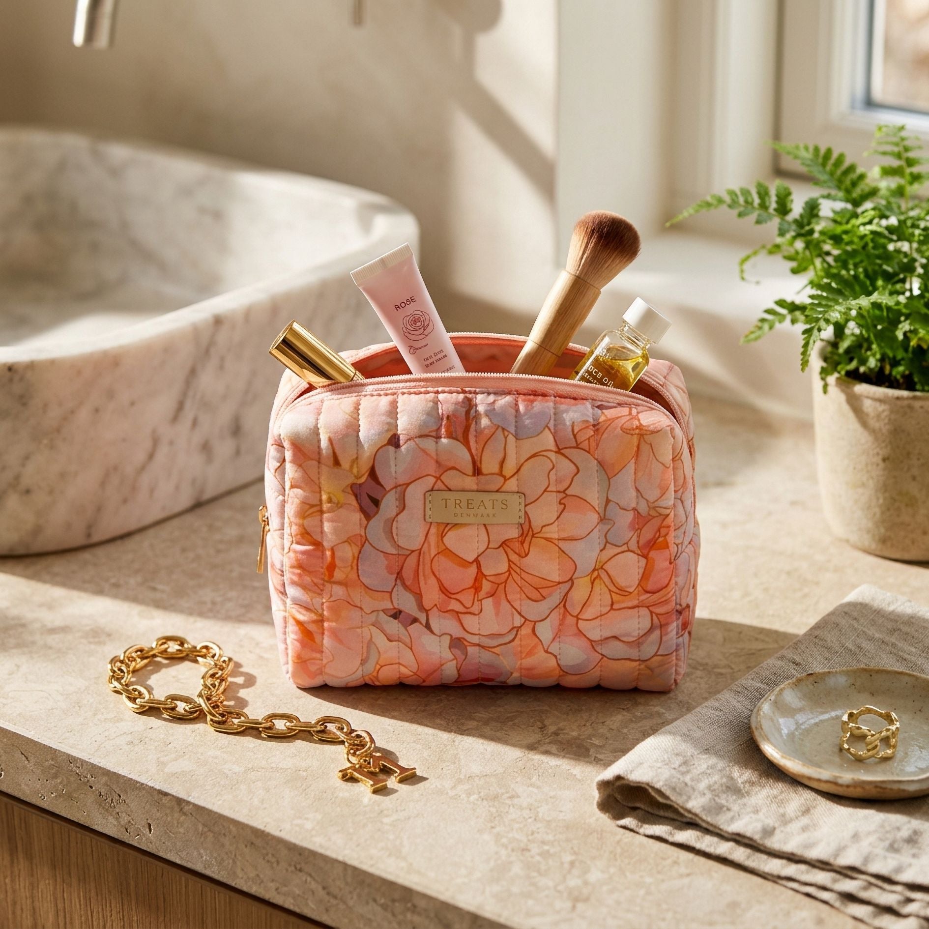 TREATS Ida Marie Bloom Dusty Rose Make Up Purse