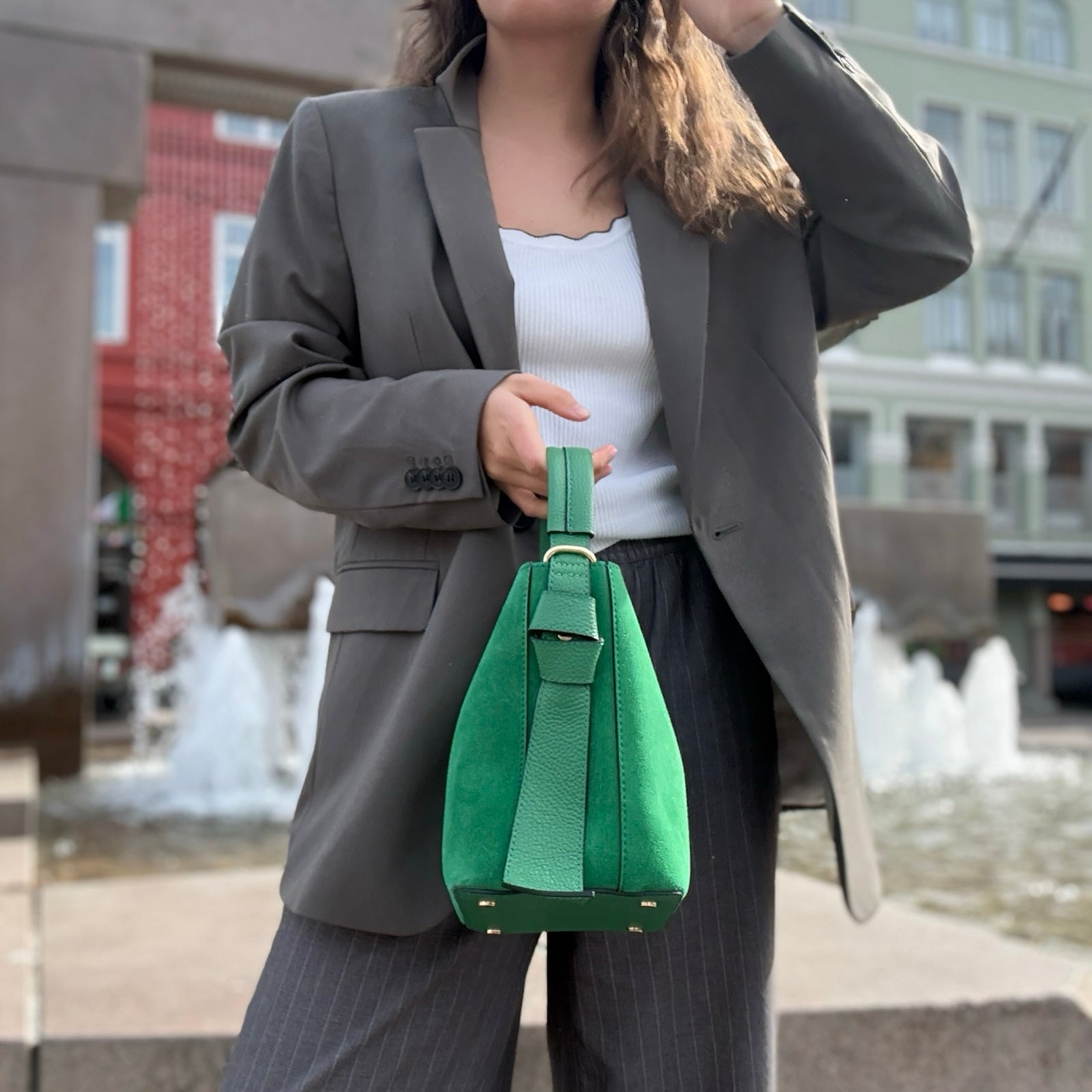 Bucket bag, semsket grønn