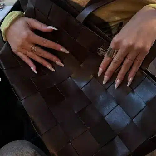 #farge_dark brown